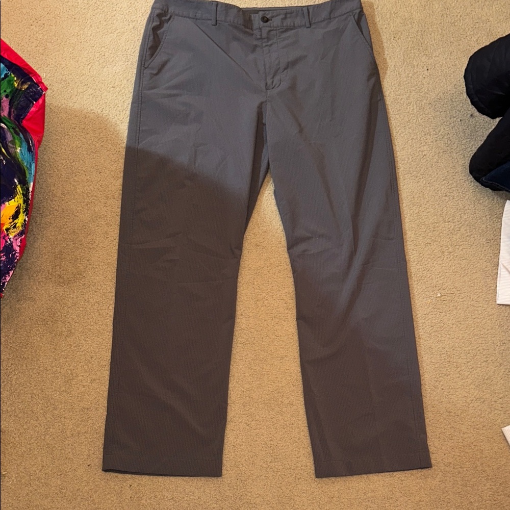 Under Armour Men's Gray Pants